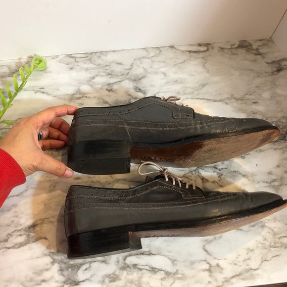 Ballys’s of Switzerland Grey Leather Wingtip - Picture 8 of 8